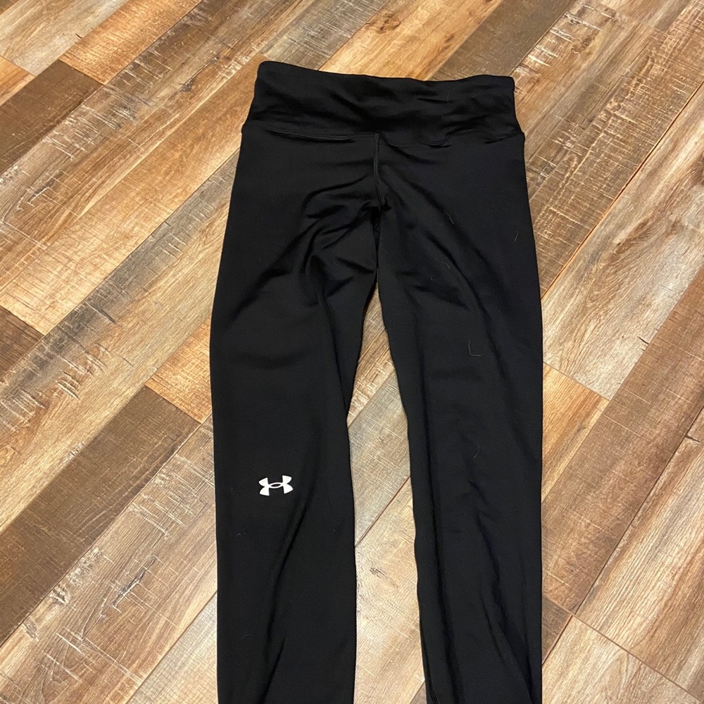 Size small under armour leggings